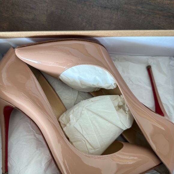 Christian Louboutin Pigalle Nude - Picture 5 of 10